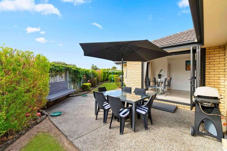 Photo of property in 106 Benjamin Place, Matarangi, Whitianga, 3592