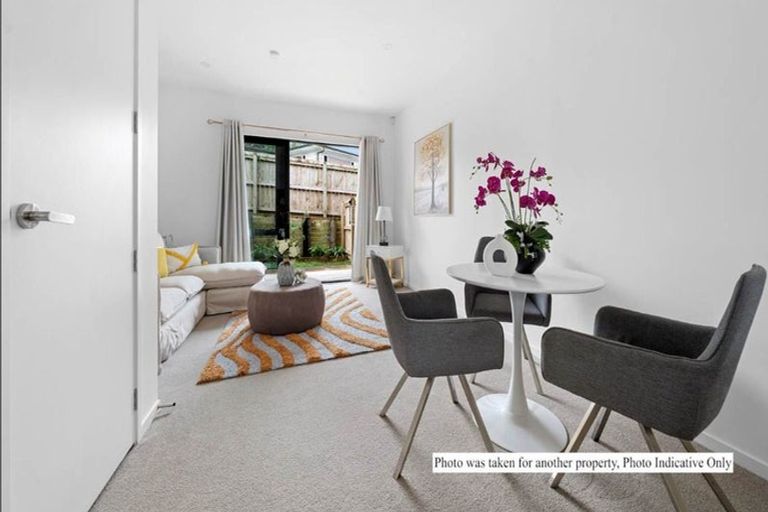 Photo of property in 2/112 Moore Street, Howick, Auckland, 2014