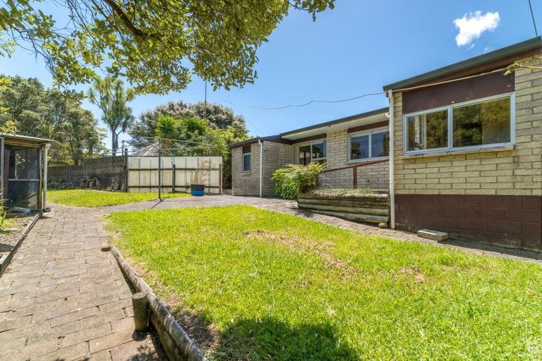 Photo of property in 11 Karioi Crescent, Raglan, 3225