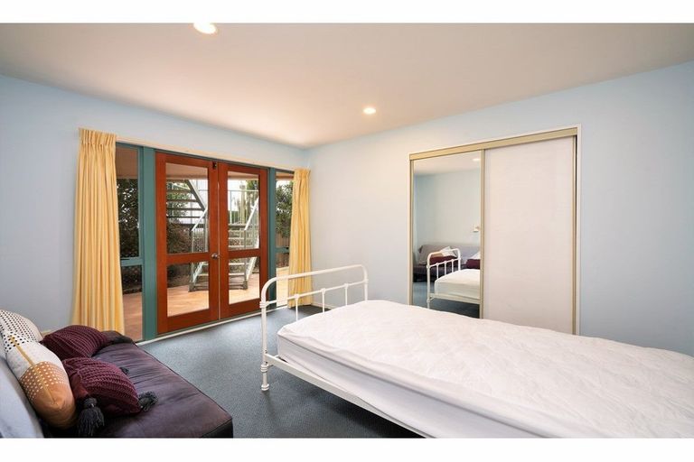 Photo of property in 229b Mount Pleasant Road, Mount Pleasant, Christchurch, 8081