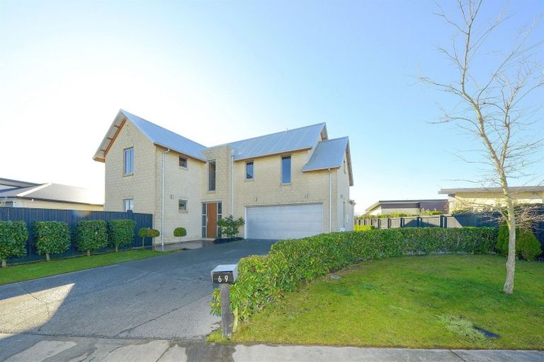 Photo of property in 69 Westpark Drive, Burnside, Christchurch, 8053