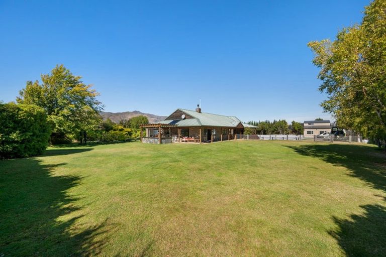 Photo of property in 432 Domain Road, Lake Hawea, Wanaka, 9382