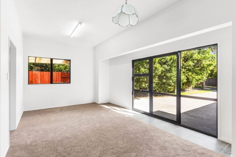 Photo of property in 183b Walter Strevens Drive, Conifer Grove, Takanini, 2112