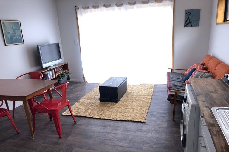 Photo of property in 61a Karina Road, Merrilands, New Plymouth, 4312