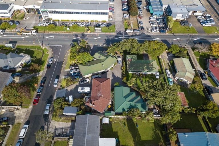 Photo of property in 212 Archers Road, Glenfield, Auckland, 0629