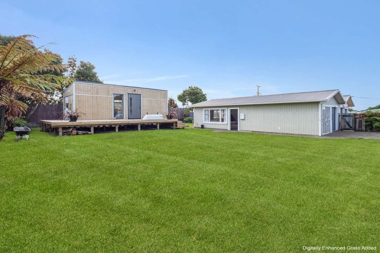 Photo of property in 19 Tongariro Street, Castlecliff, Whanganui, 4501