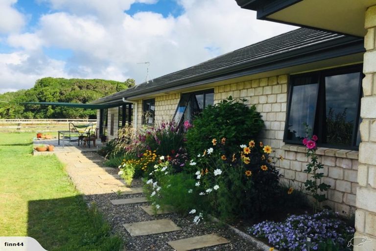 Photo of property in 186 Creamery Road, Pollok, Waiuku, 2683