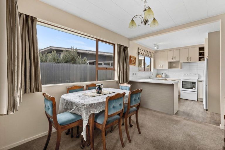 Photo of property in 1/3 Church Road, Taradale, Napier, 4112