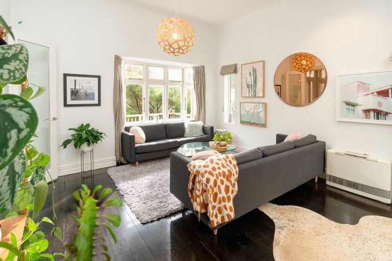 Photo of property in 17 Honiana Te Puni Street, Aro Valley, Wellington, 6021