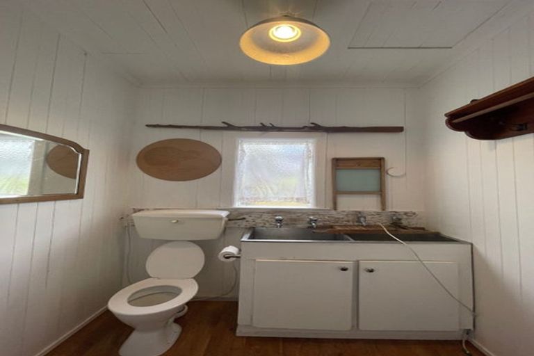 Photo of property in 237 Pahi Road, Pahi, Paparoa, 0571