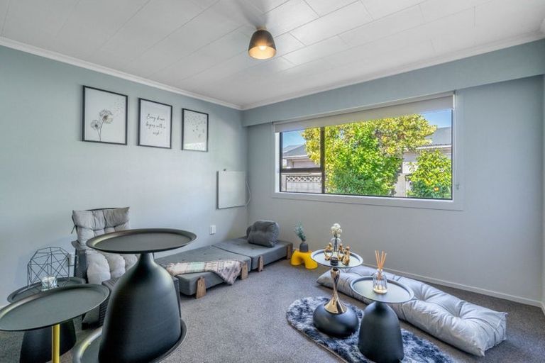 Photo of property in 106 Cunningham Crescent, Grasmere, Invercargill, 9810