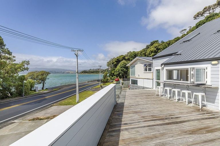 Photo of property in 156 Paremata Road, Paremata, Porirua, 5024