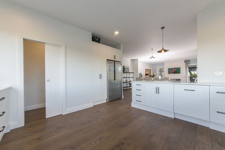 Photo of property in 12 Tauwaka Crescent, Riverhead, 0820