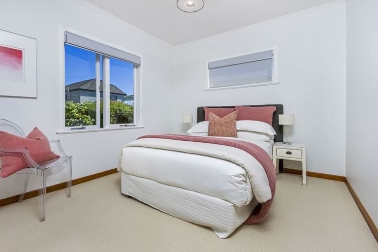 Photo of property in 10 Spencer Terrace, Hauraki, Auckland, 0622