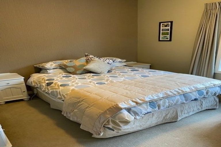 Photo of property in 14 Heemskerck Place, Britannia Heights, Nelson, 7010