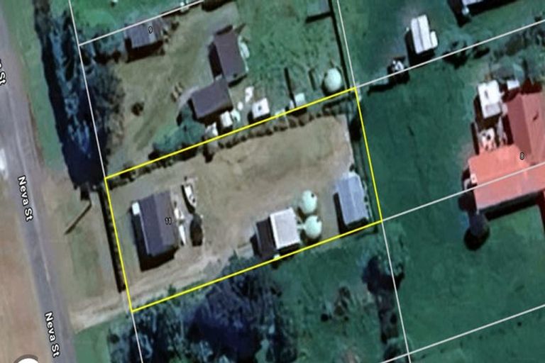 Photo of property in 11 Neva Street, Fortrose, Invercargill, 9875