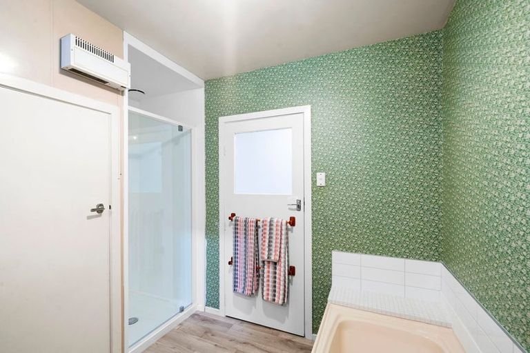 Photo of property in 74 Waimakariri Road, Harewood, Christchurch, 8051