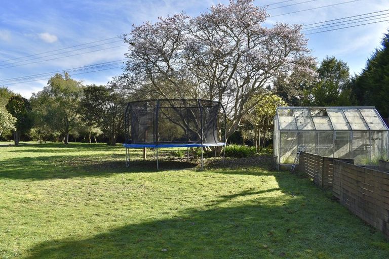 Photo of property in 98 Ringawhati Road, Otaki, 5583