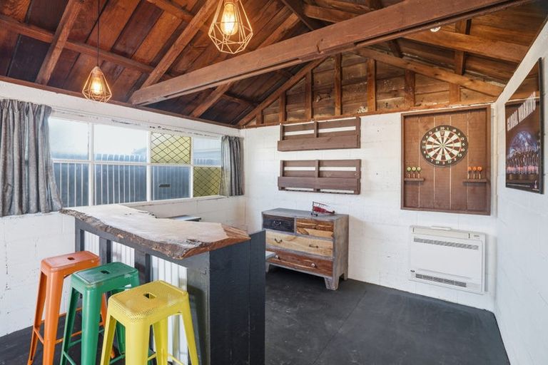 Photo of property in 77 Neill Street, Hornby, Christchurch, 8042