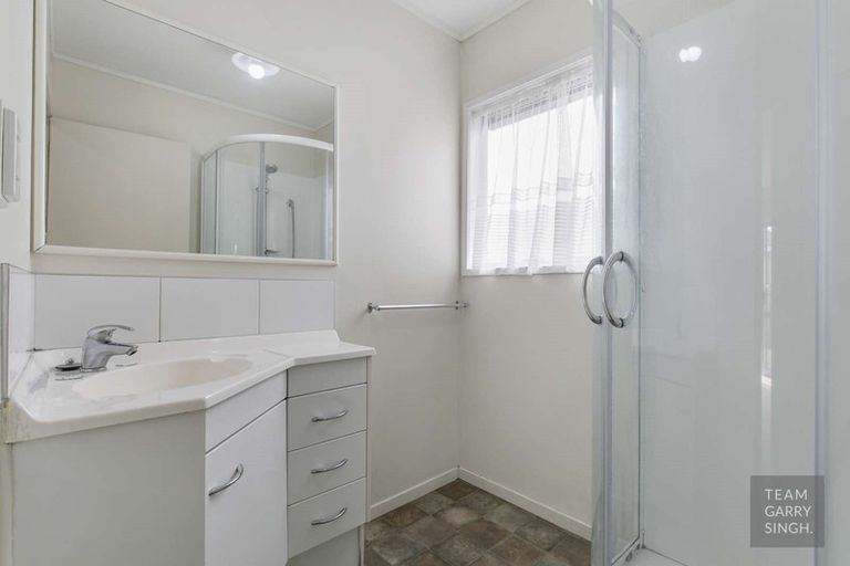 Photo of property in 1/5 Woodside Road, Manurewa, Auckland, 2102