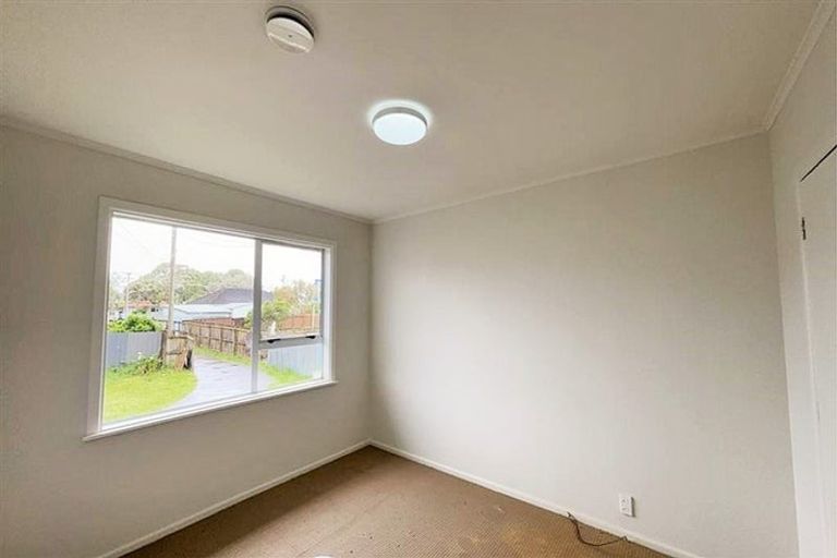 Photo of property in 81a Gloucester Road, Manurewa, Auckland, 2102