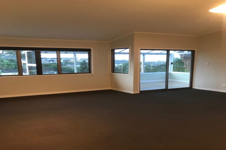 Photo of property in 1/691a East Coast Road, Browns Bay, Auckland, 0630