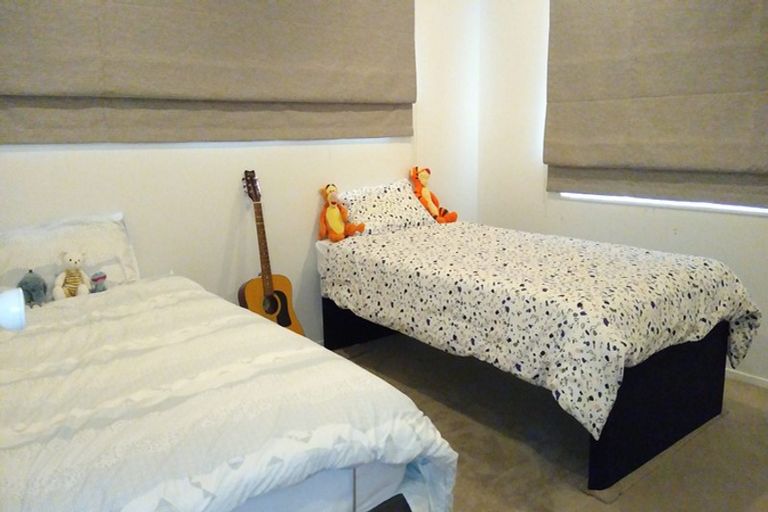 Photo of property in 30b Bleakhouse Road, Howick, Auckland, 2014