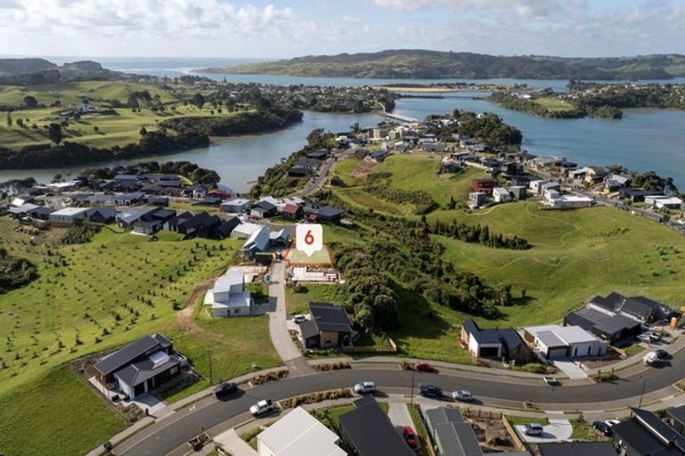 Photo of property in 6 Koromiko Lane, Raglan, 3225