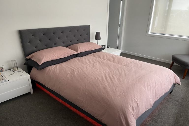 Photo of property in 2 Frank Gill Road, Hobsonville, Auckland, 0616