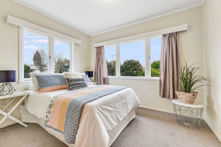 Photo of property in 54 Heath Street, St Andrews, Hamilton, 3200