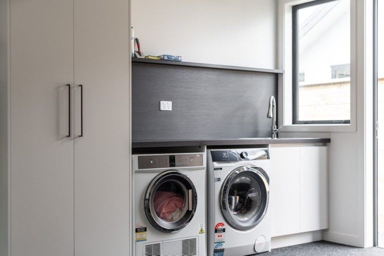 Photo of property in 42 Hugo Shaw Drive, Cambridge, 3434