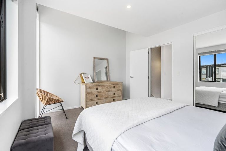 Photo of property in 6 Pottery Crescent, Hobsonville, Auckland, 0618