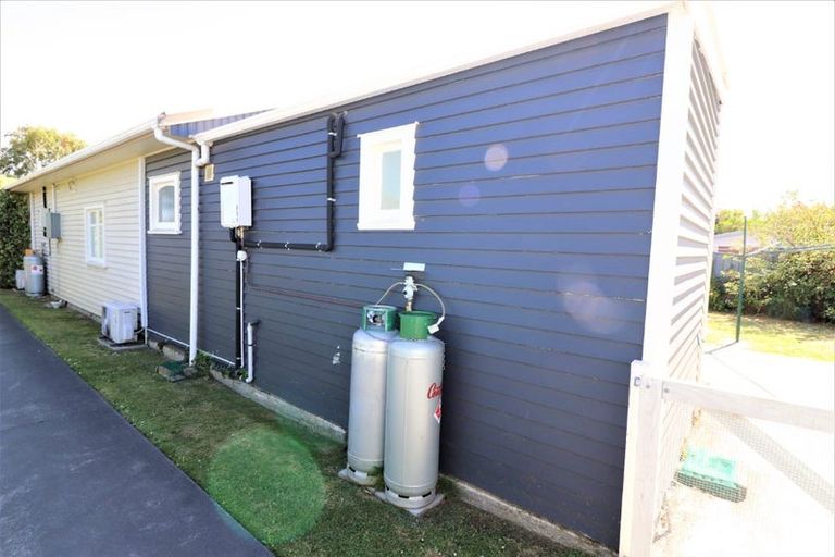 Photo of property in 112 Selwyn Street, Somerfield, Christchurch, 8024