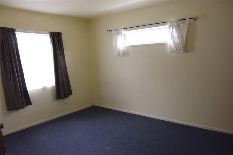 Photo of property in 15a Cypress Drive, Maungaraki, Lower Hutt, 5010