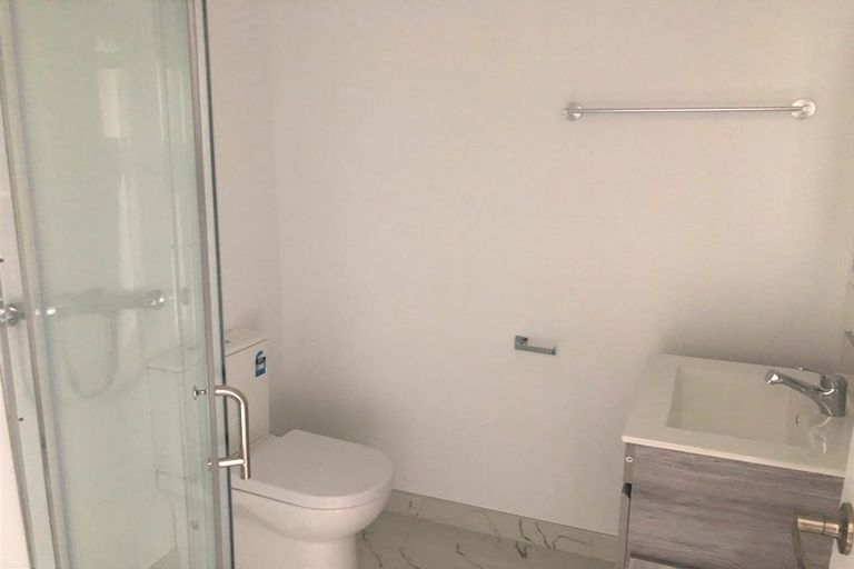 Photo of property in 16 Inverness Avenue, Hamilton East, Hamilton, 3216