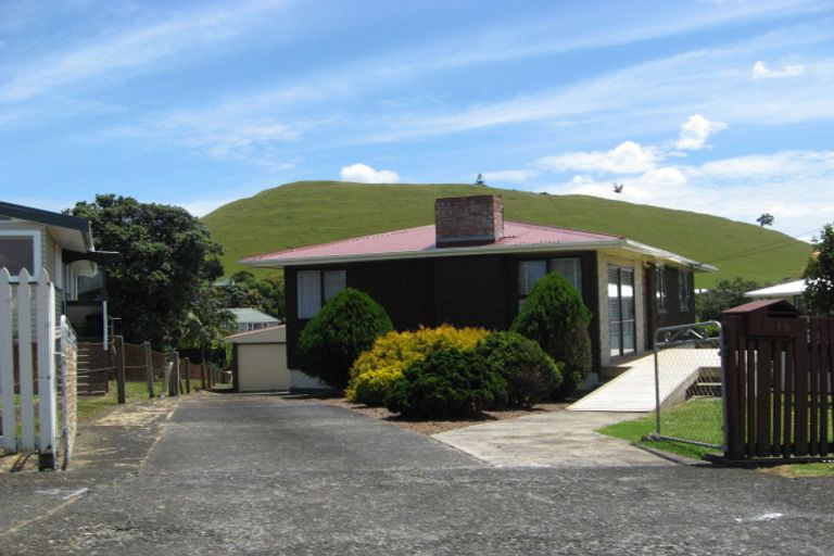 Photo of property in 75 Miller Road, Mangere Bridge, Auckland, 2022