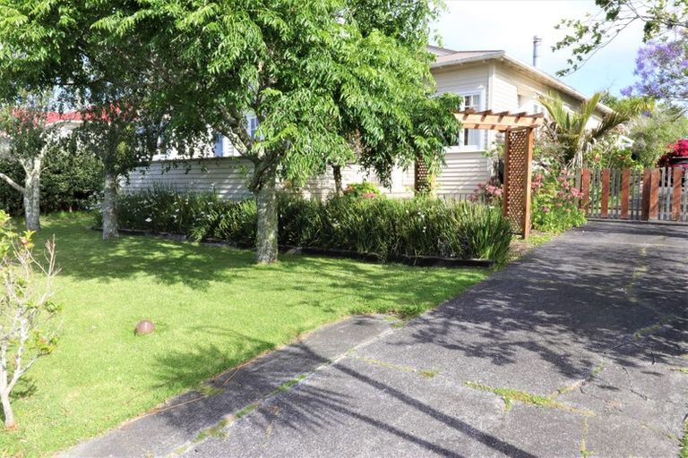 Photo of property in 50 Beresford Street, Bayswater, Auckland, 0622