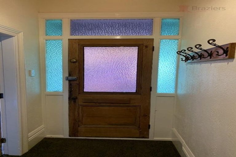 Photo of property in 32 Olliviers Road, Phillipstown, Christchurch, 8011