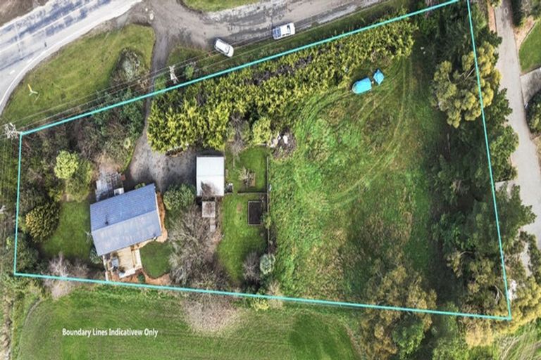 Photo of property in 2324 Oxford Road, Starvation Hill, Oxford, 7495