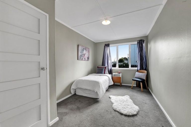 Photo of property in 18 Drake Street, Vogeltown, New Plymouth, 4310