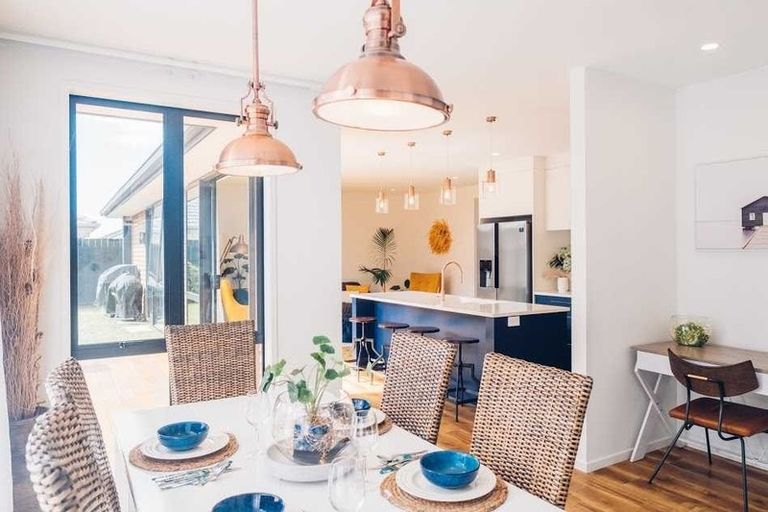 Photo of property in 31 Kotiate Street, Papamoa Beach, Papamoa, 3118