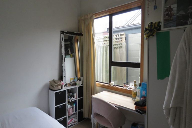 Photo of property in 12 Montana Avenue, Ilam, Christchurch, 8041