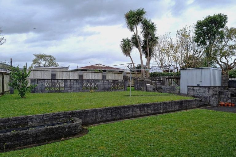 Photo of property in 72 Manu Crescent, Upper Vogeltown, New Plymouth, 4310