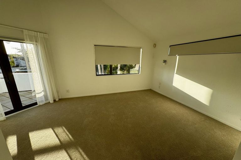 Photo of property in 2/321 Lake Road, Hauraki, Auckland, 0622