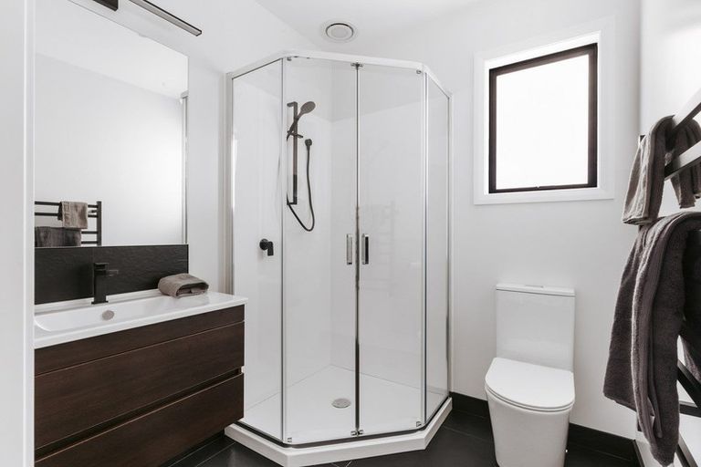 Photo of property in 22 Saint Thomas Avenue, Pyes Pa, Tauranga, 3112