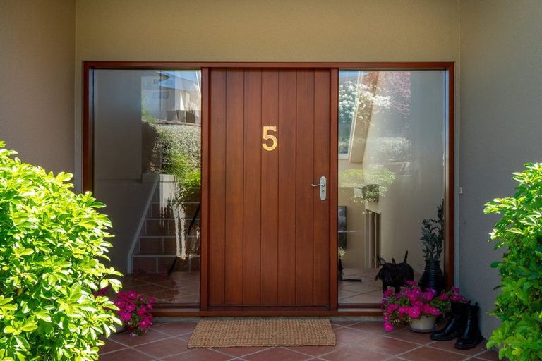 Photo of property in 5 Cotter Avenue, Arrowtown, 9302