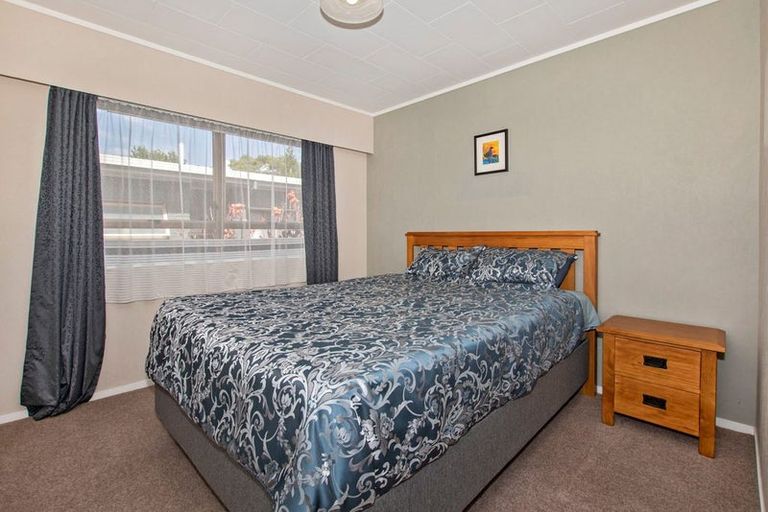 Photo of property in 12 Kotare Crescent, Maunu, Whangarei, 0110