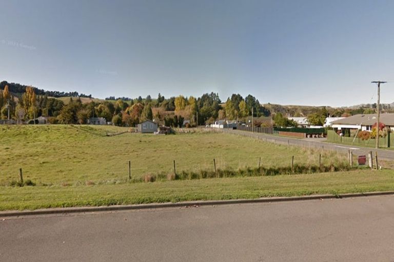 Photo of property in 12 Leslie Street, Waiau, 7332