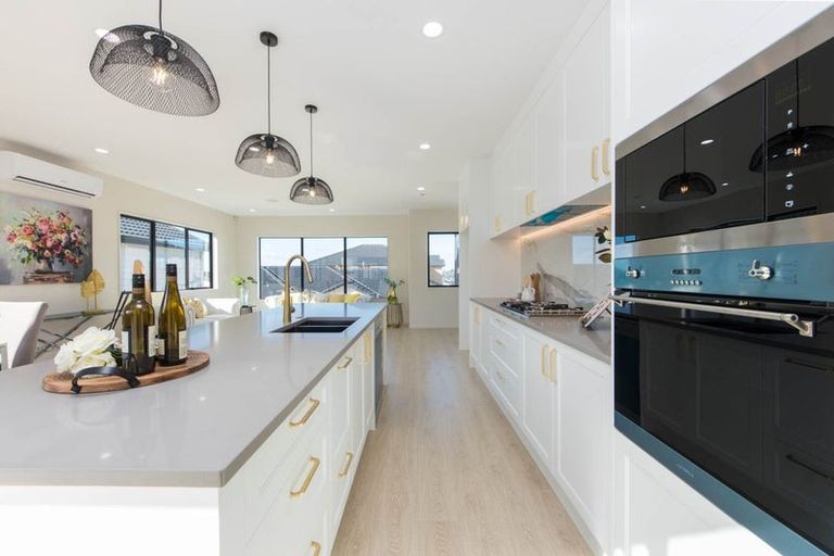 Photo of property in 102 Thomas Road, Flat Bush, Auckland, 2019