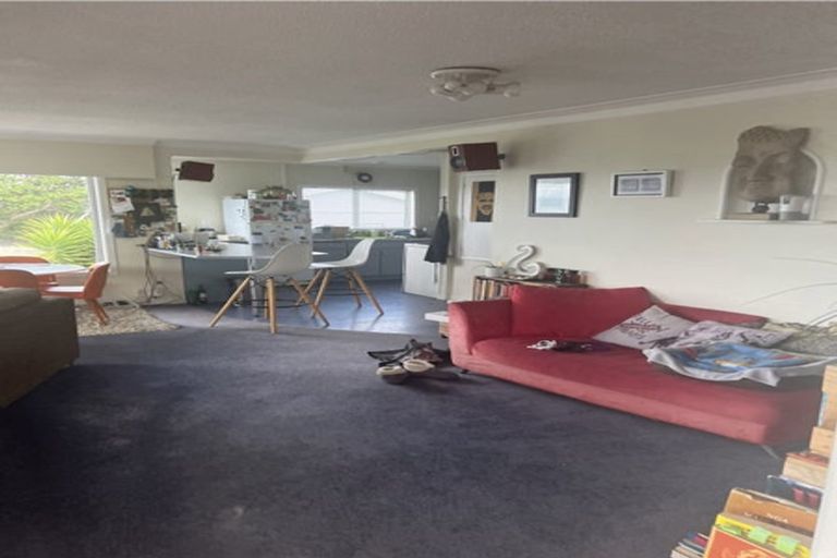 Photo of property in 878 Whangaparaoa Road, Manly, Whangaparaoa, 0930